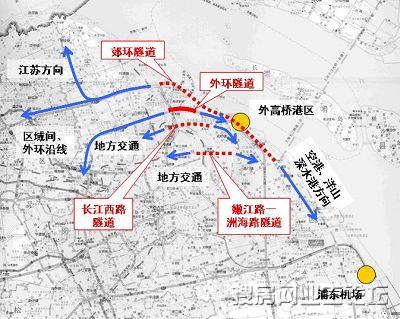 上海市建设交通委负责人透露,上海还规划新增沿江隧道,主要承担郊环