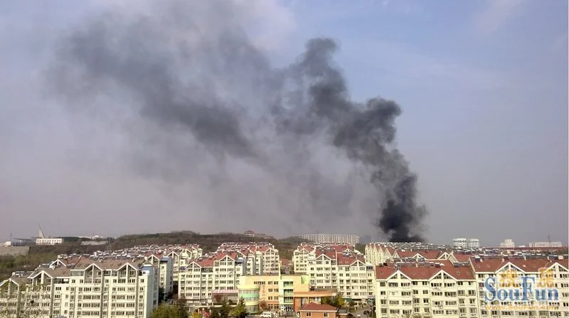 通過知情人透露最新消息說 黃島油庫爆炸了,而且還是國貨,麗東化工